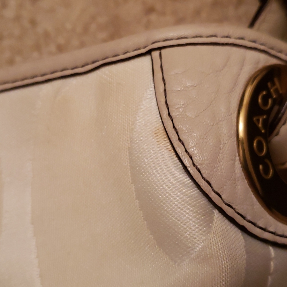 Coach Handbag - Picture 5 of 7
